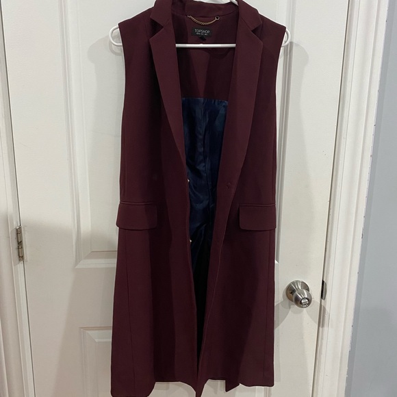 Burgundy belted vest - Picture 7 of 8